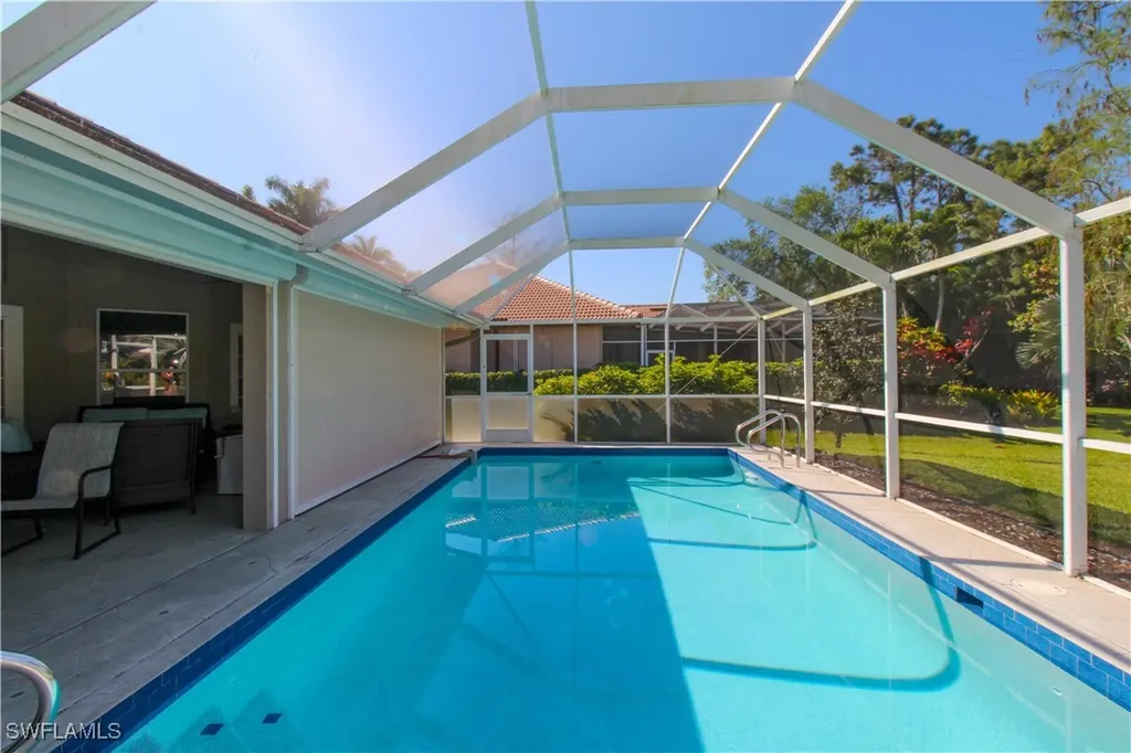 333 Wentworth Court Naples FL 34104