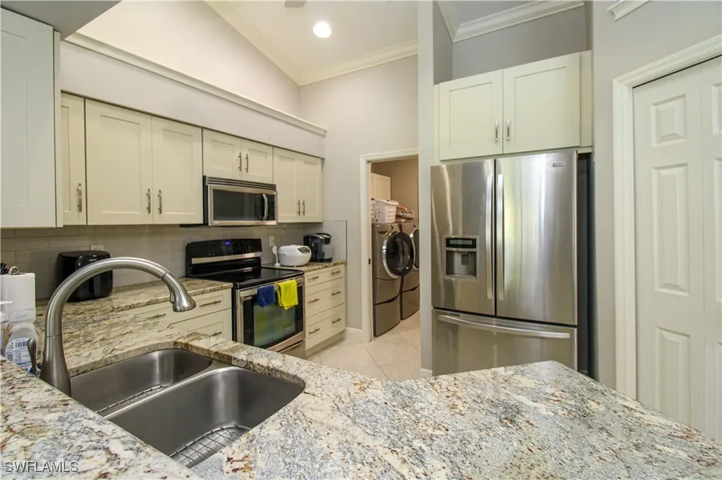 333 Wentworth Court Naples FL 34104