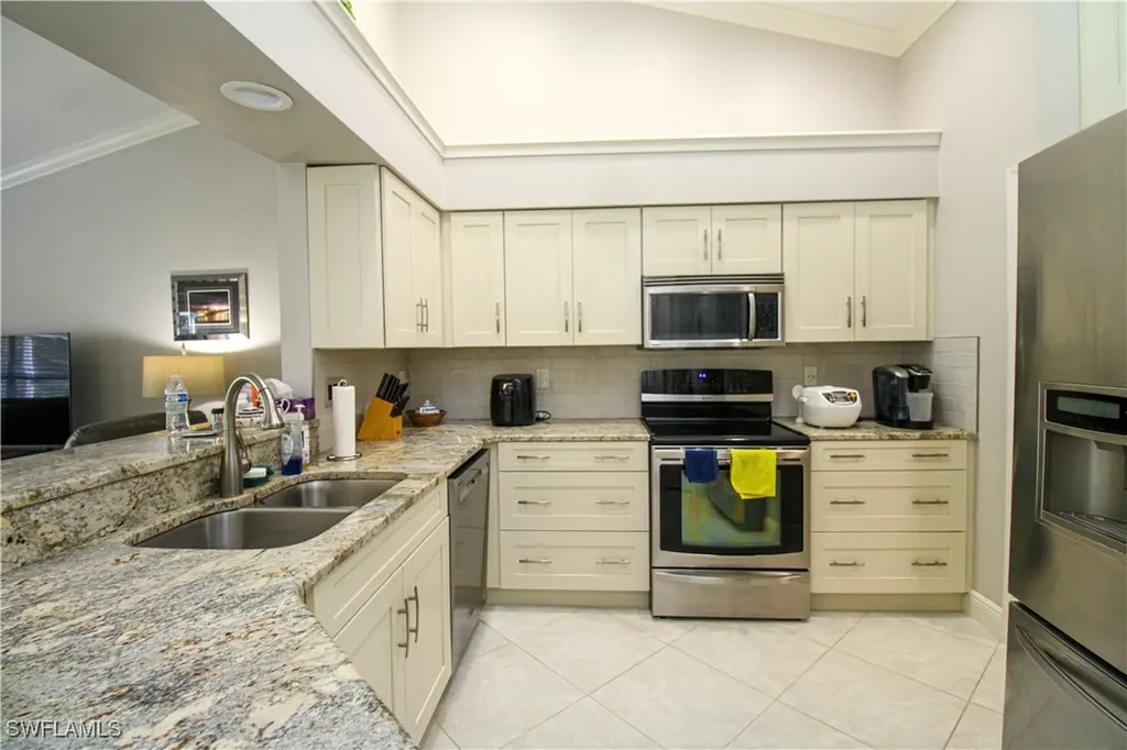 333 Wentworth Court Naples FL 34104