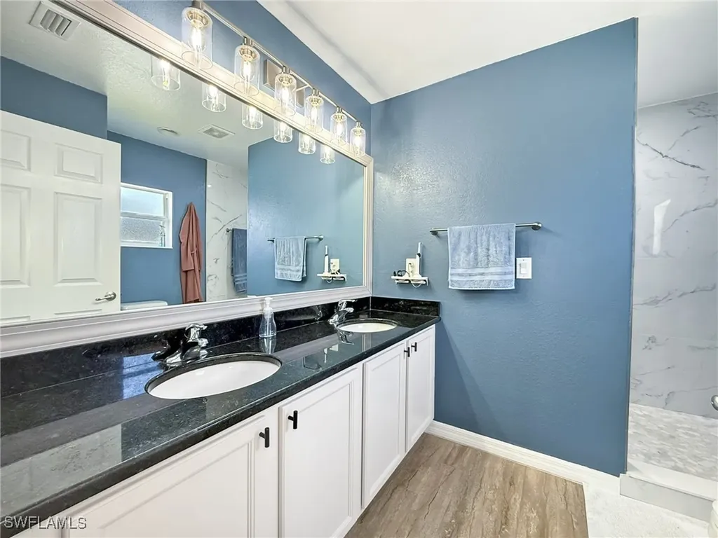 6078 Latimer Avenue Fort Myers FL 33905