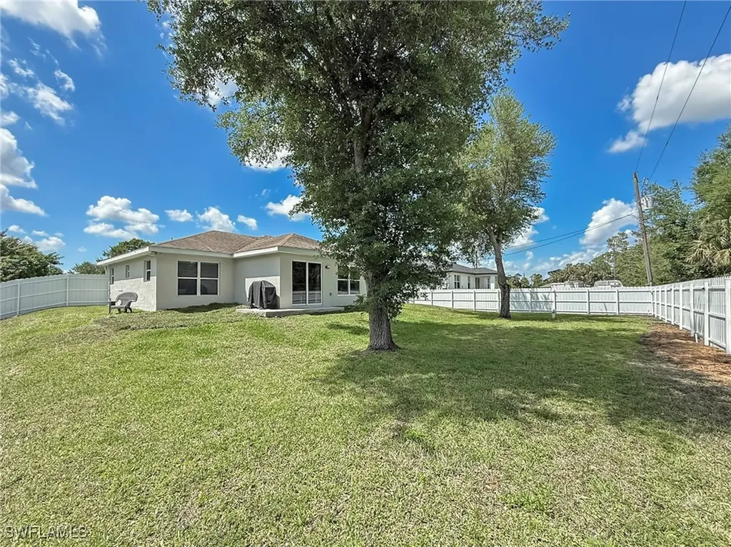 6078 Latimer Avenue Fort Myers FL 33905
