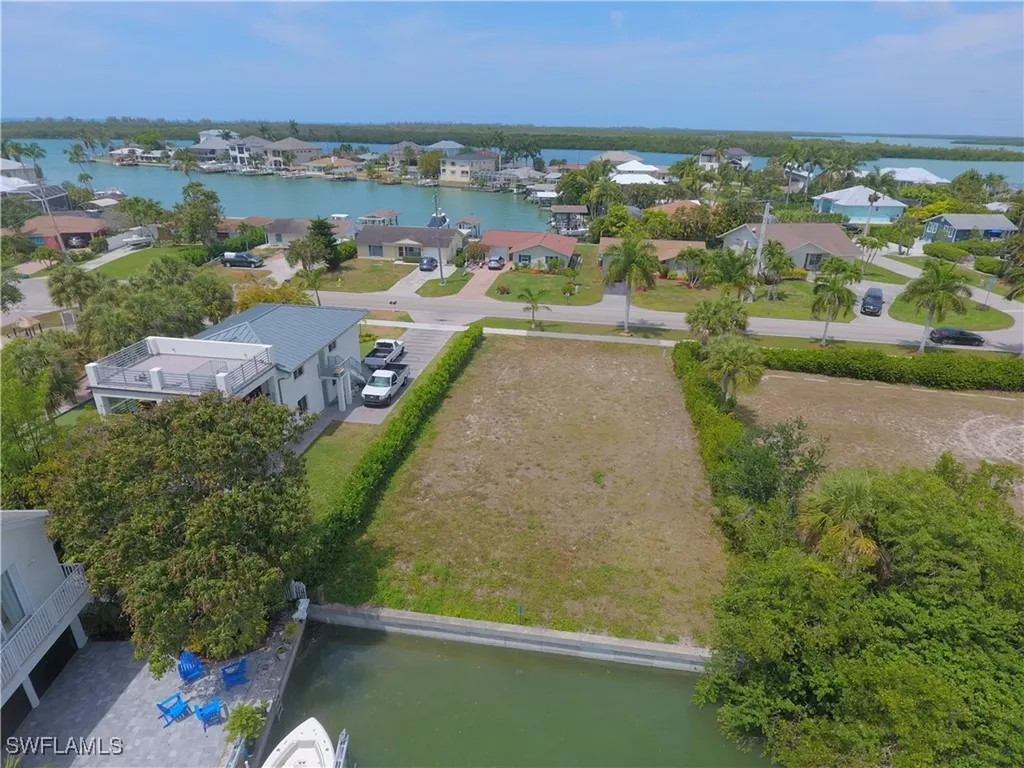 147 Capri Boulevard Naples FL 34113