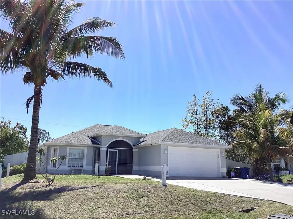 4703 6th Street W Lehigh Acres FL 33971