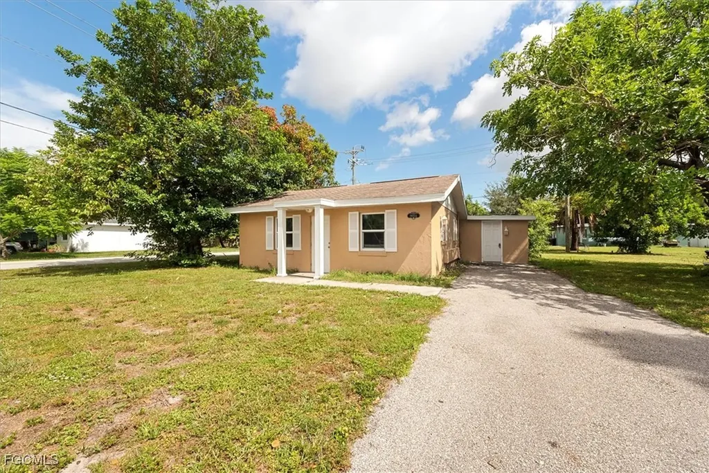 1905 Oakley Avenue Fort Myers FL 33901