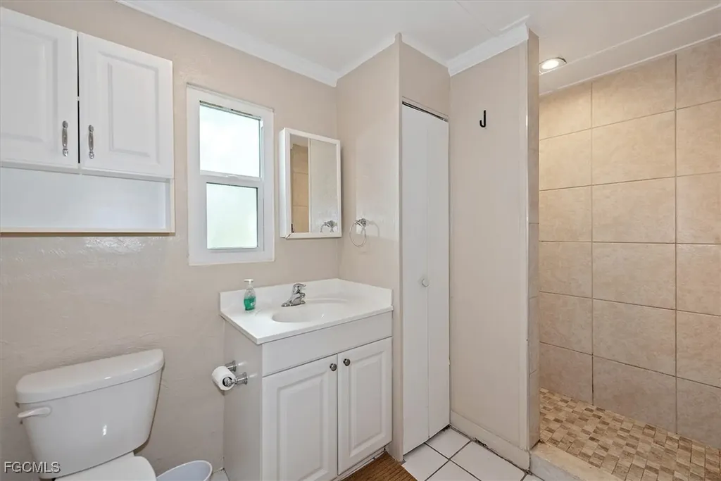 1905 Oakley Avenue Fort Myers FL 33901