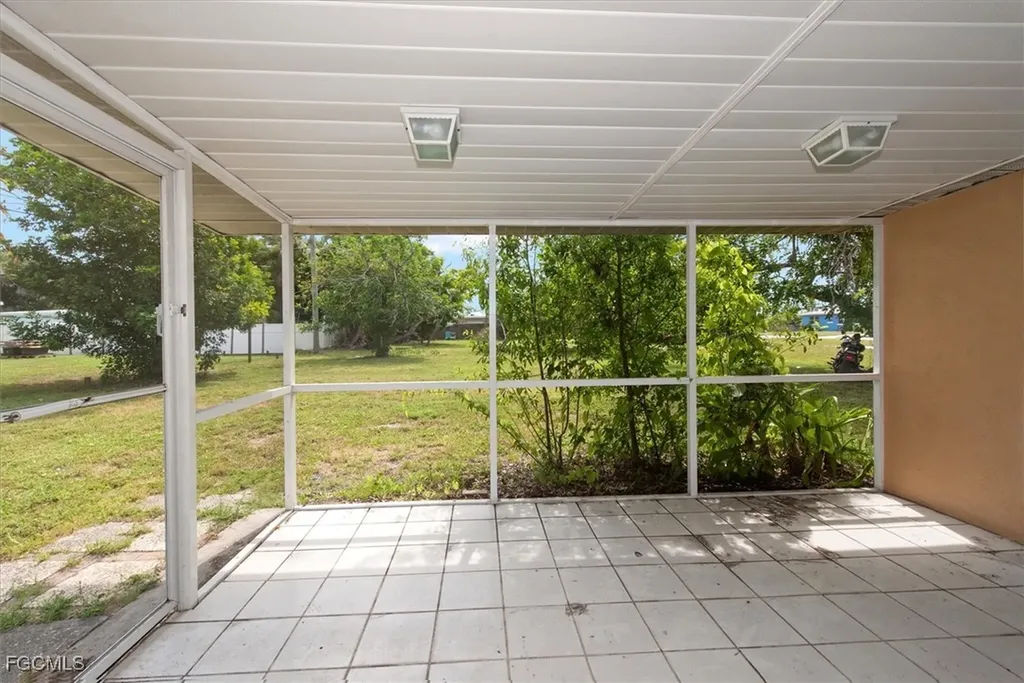 1905 Oakley Avenue Fort Myers FL 33901
