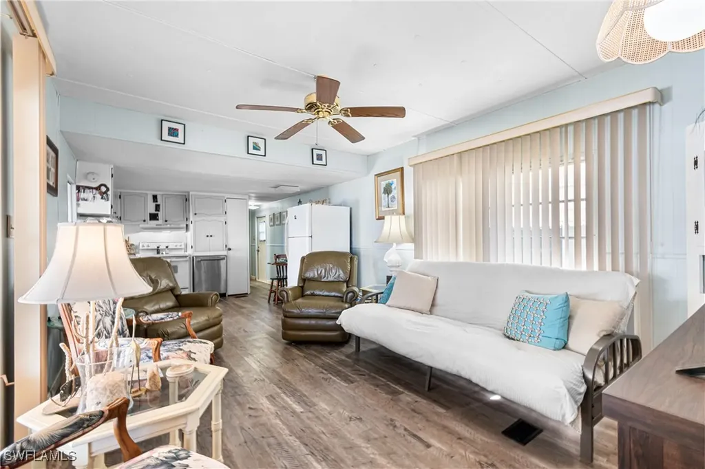 5558 Palm Beach Boulevard Fort Myers FL 33905