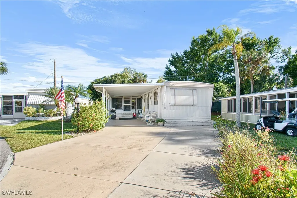 5558 Palm Beach Boulevard Fort Myers FL 33905