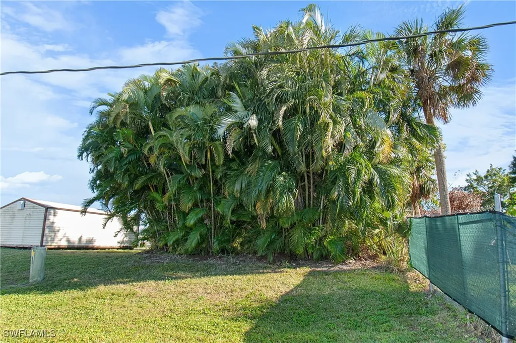 5558 Palm Beach Boulevard Fort Myers FL 33905