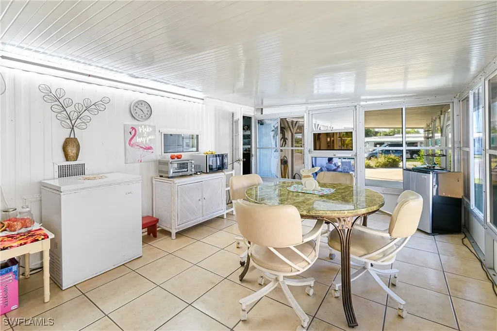 5558 Palm Beach Boulevard Fort Myers FL 33905