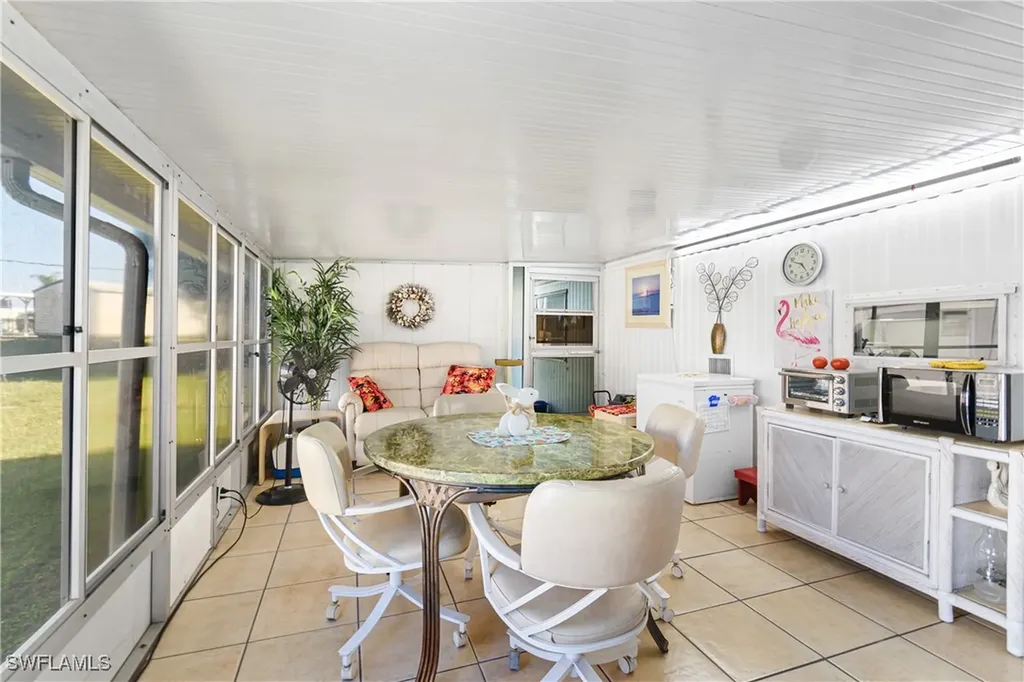 5558 Palm Beach Boulevard Fort Myers FL 33905