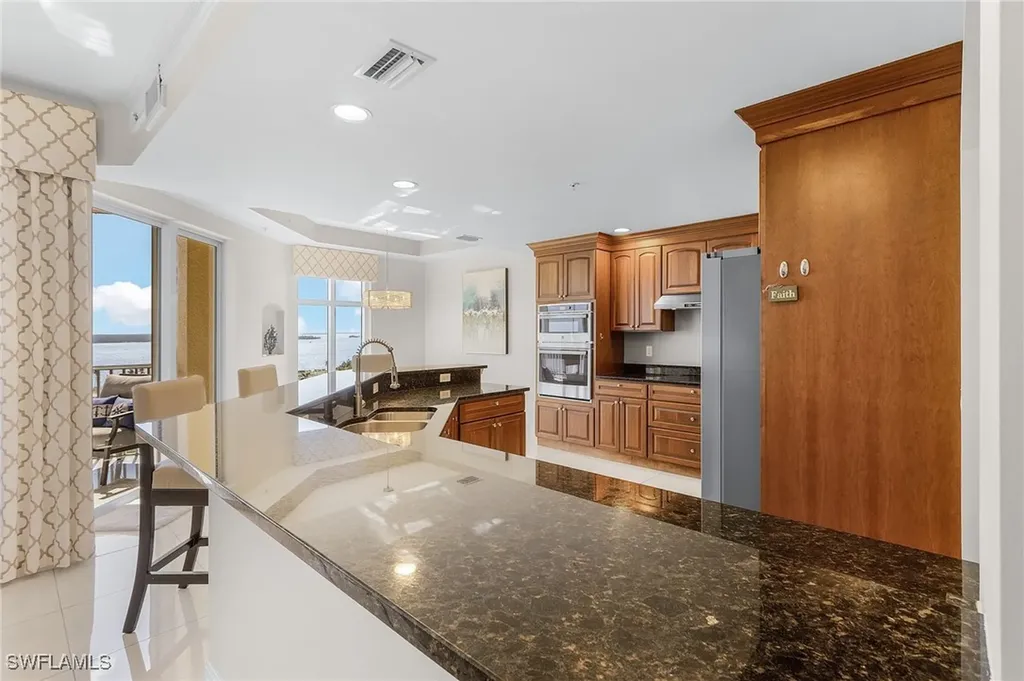 6021 Silver King Boulevard Cape Coral FL 33914