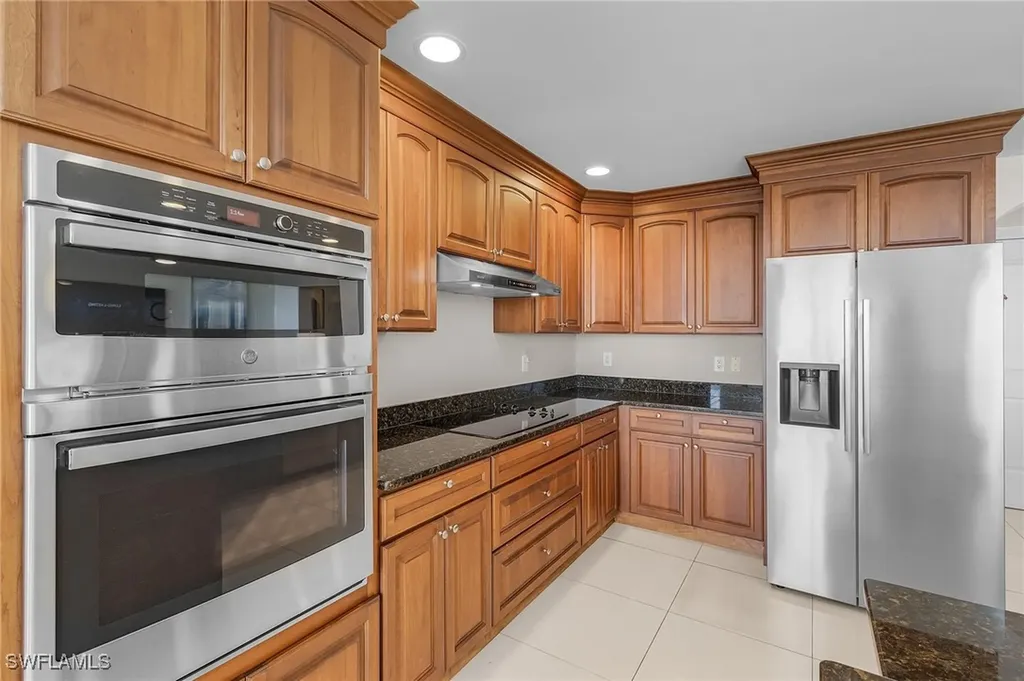 6021 Silver King Boulevard Cape Coral FL 33914