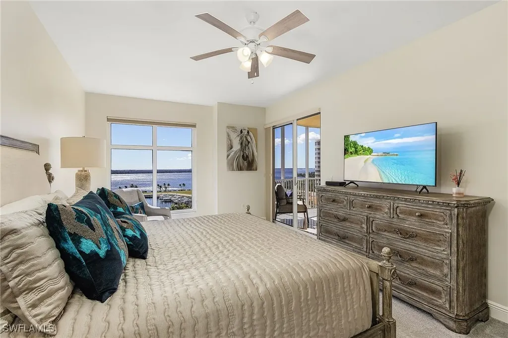 6021 Silver King Boulevard Cape Coral FL 33914