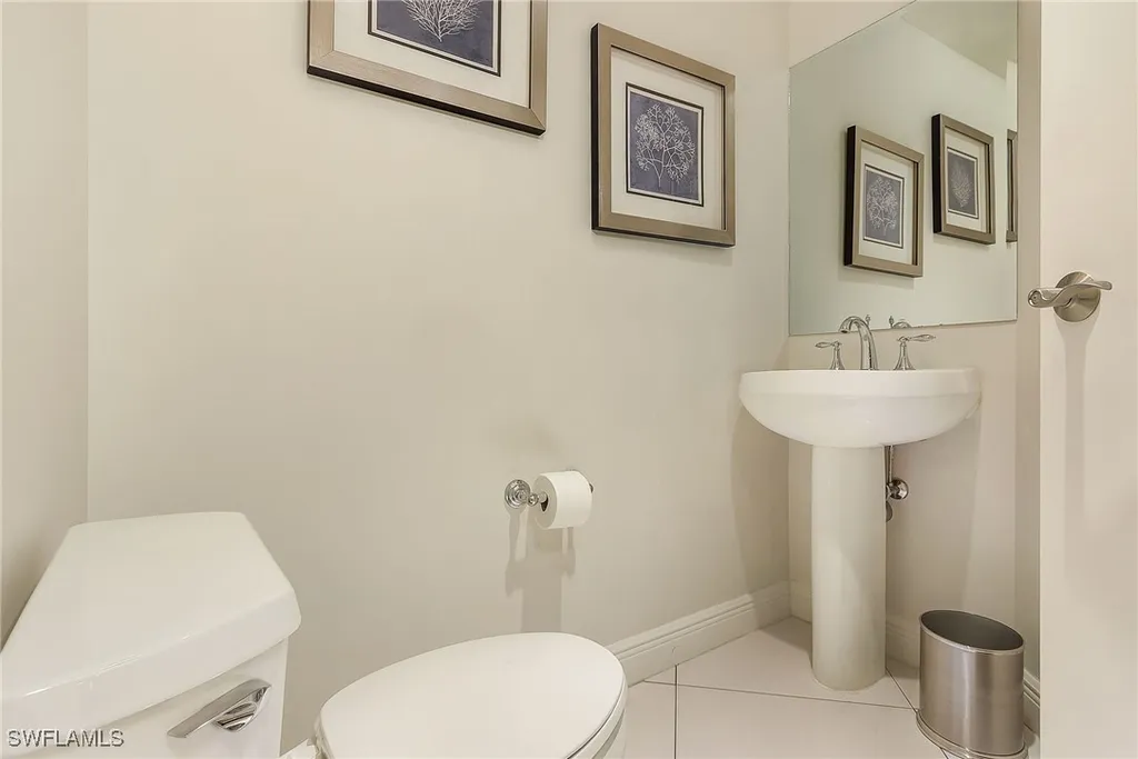 6021 Silver King Boulevard Cape Coral FL 33914