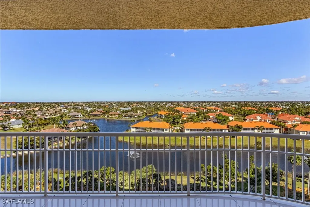 6021 Silver King Boulevard Cape Coral FL 33914