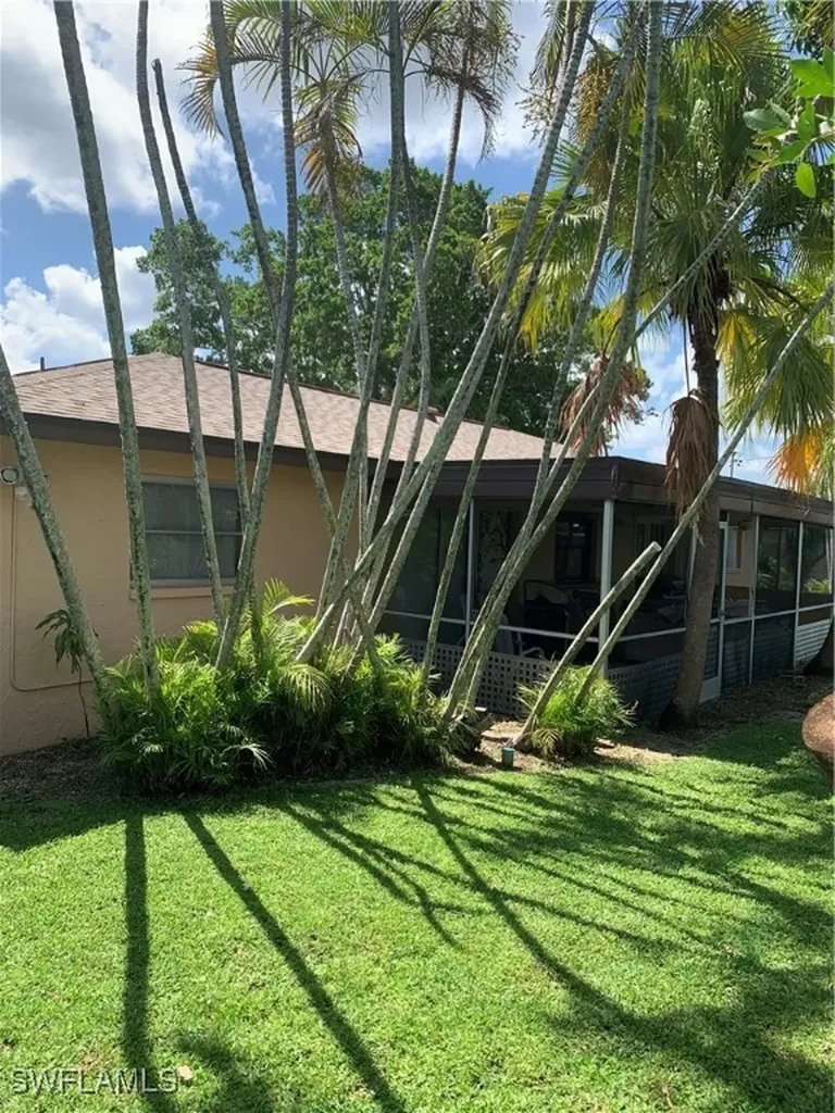 4709 Vinsetta Avenue North Fort Myers FL 33903