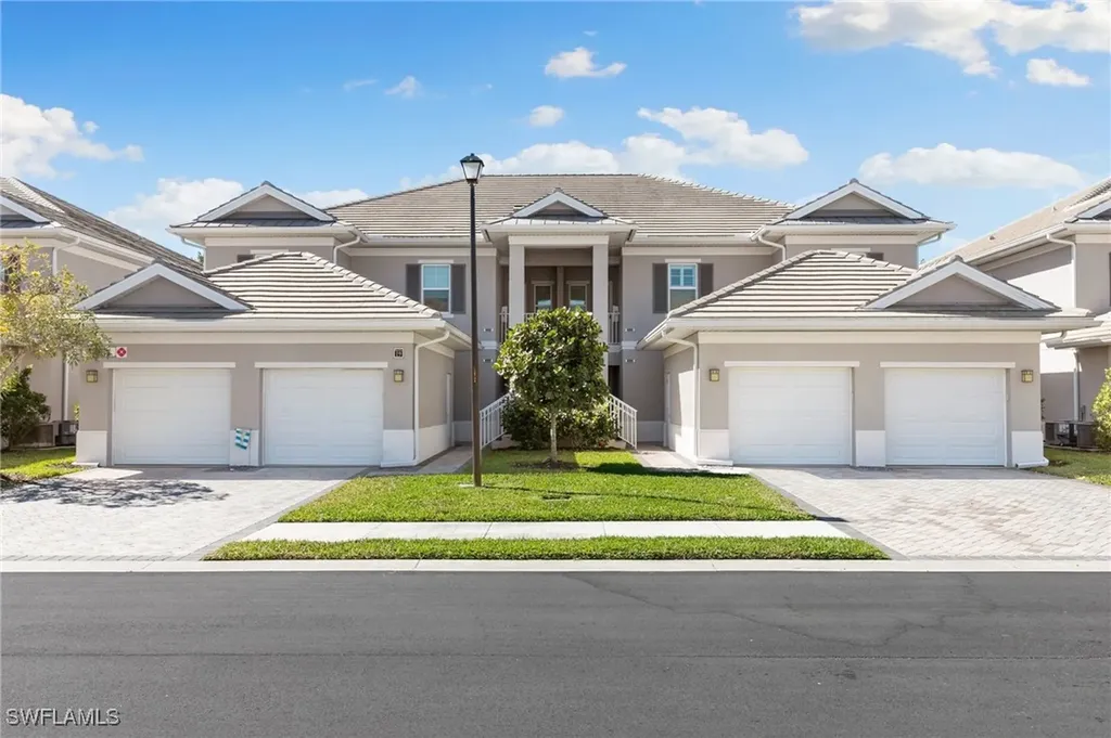 238 Indies Drive E Naples FL 34114