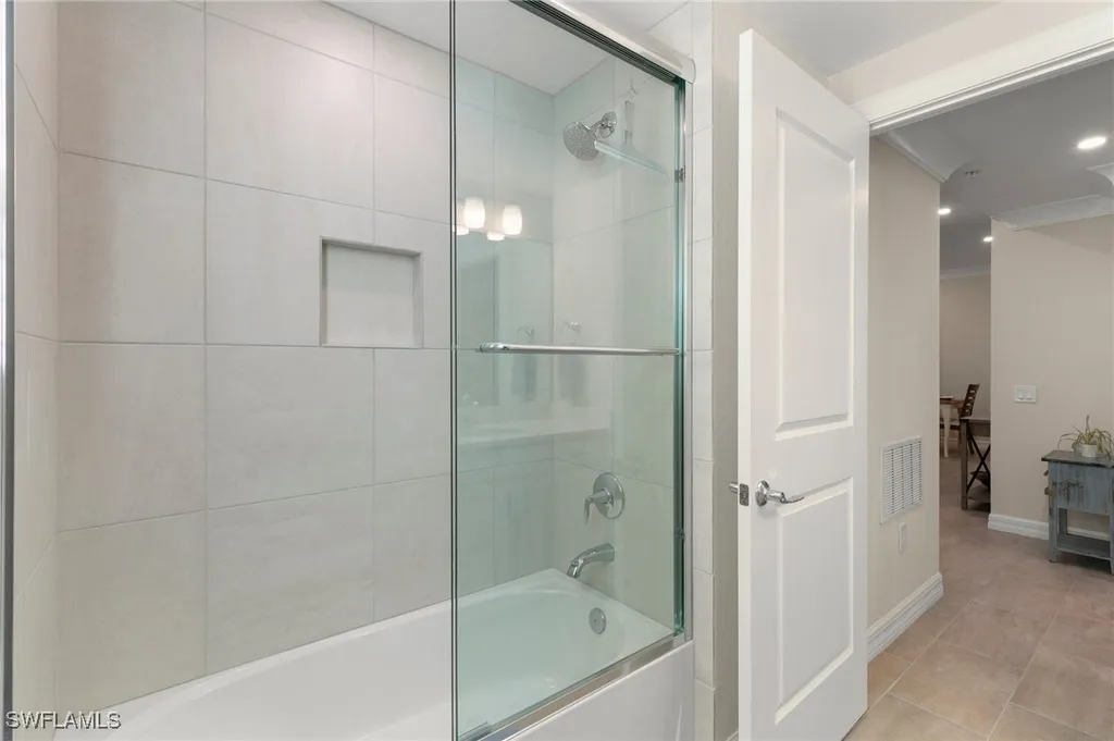 238 Indies Drive E Naples FL 34114