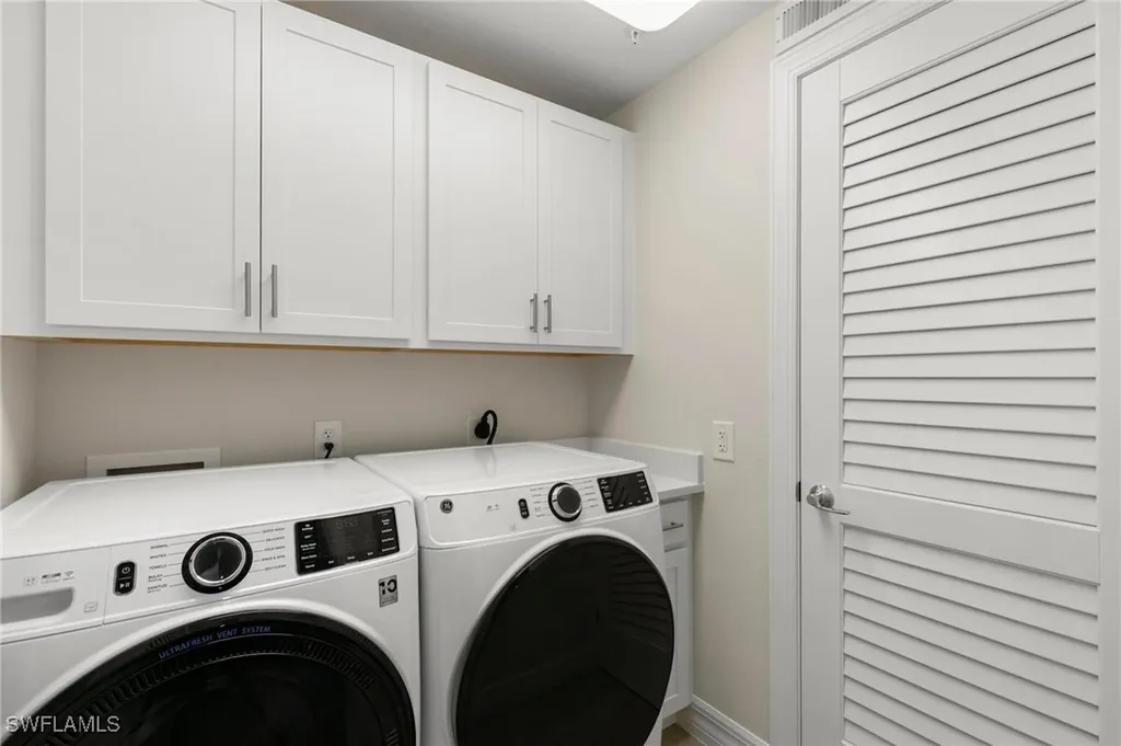 238 Indies Drive E Naples FL 34114