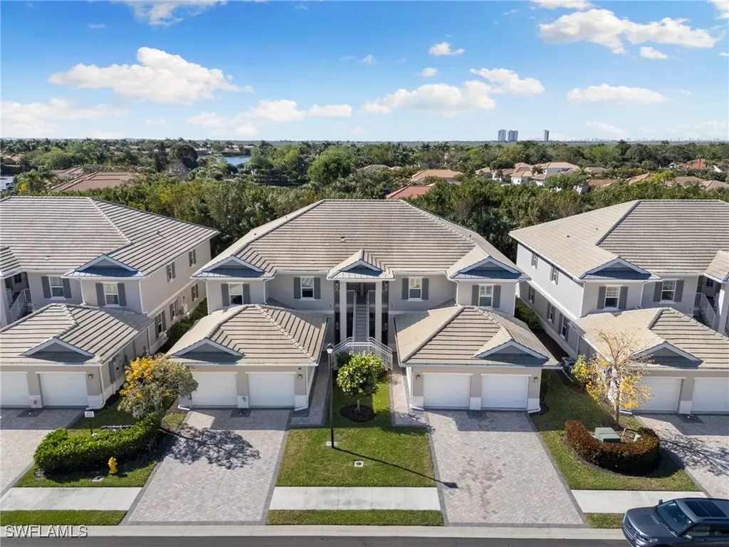 238 Indies Drive E Naples FL 34114