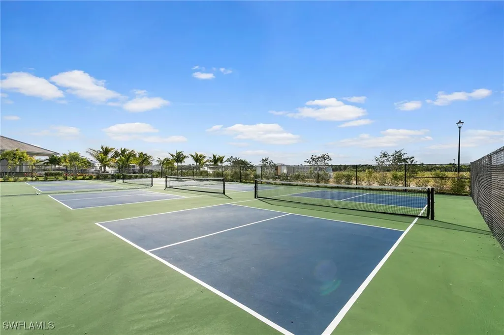 238 Indies Drive E Naples FL 34114