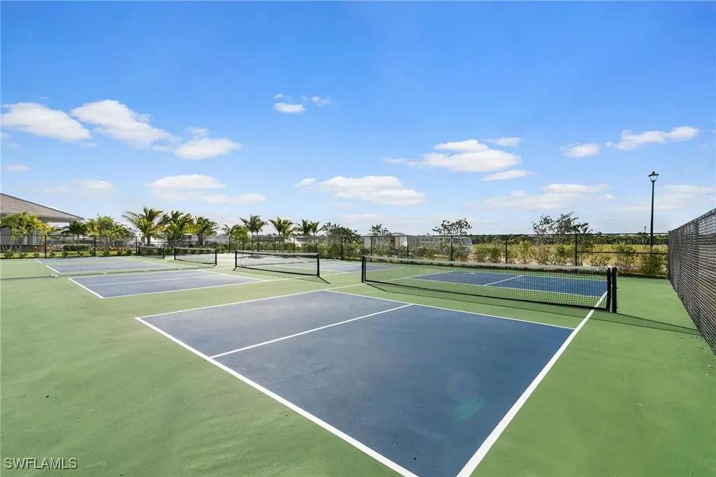 238 Indies Drive E Naples FL 34114