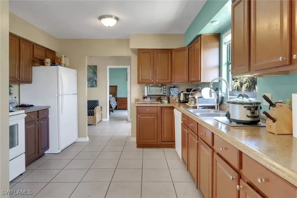 4764 Pembrooke Lane Bonita Springs FL 34134