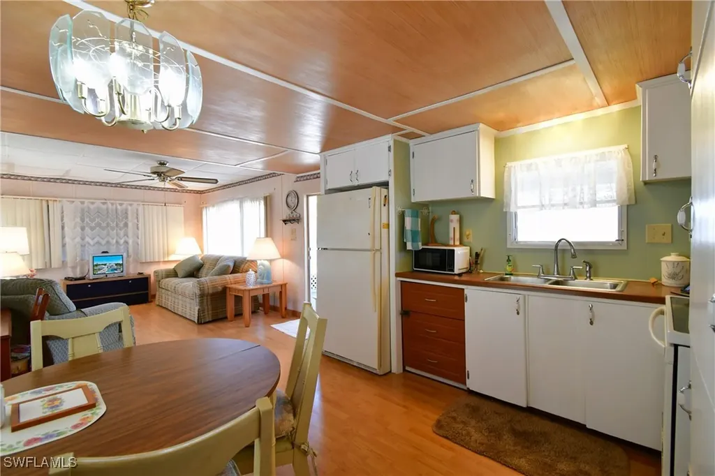 174 Santa Fe Trail North Fort Myers FL 33917