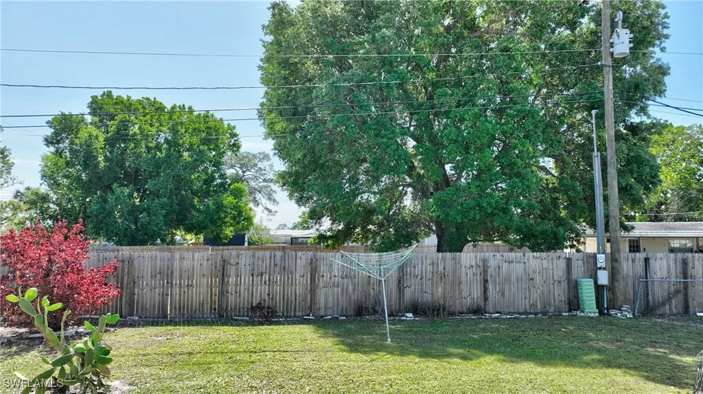 174 Santa Fe Trail North Fort Myers FL 33917