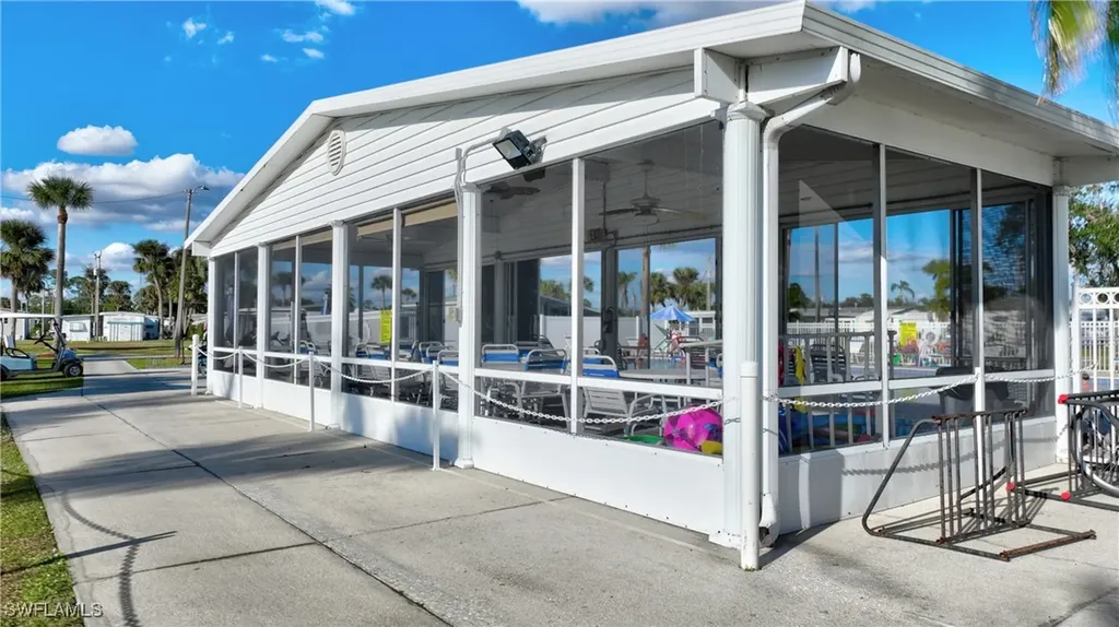 174 Santa Fe Trail North Fort Myers FL 33917