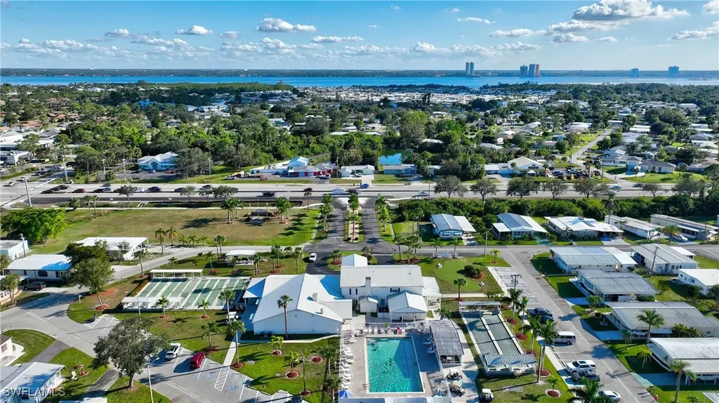 174 Santa Fe Trail North Fort Myers FL 33917