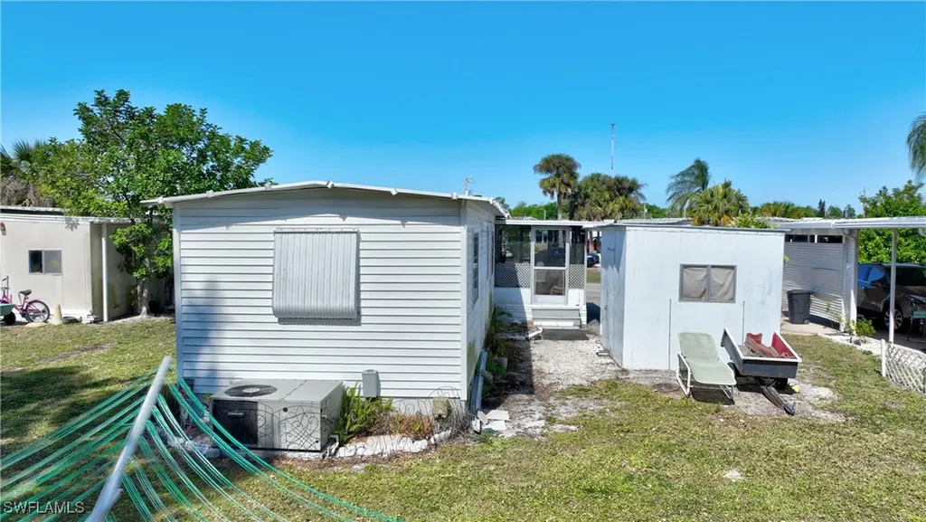 174 Santa Fe Trail North Fort Myers FL 33917