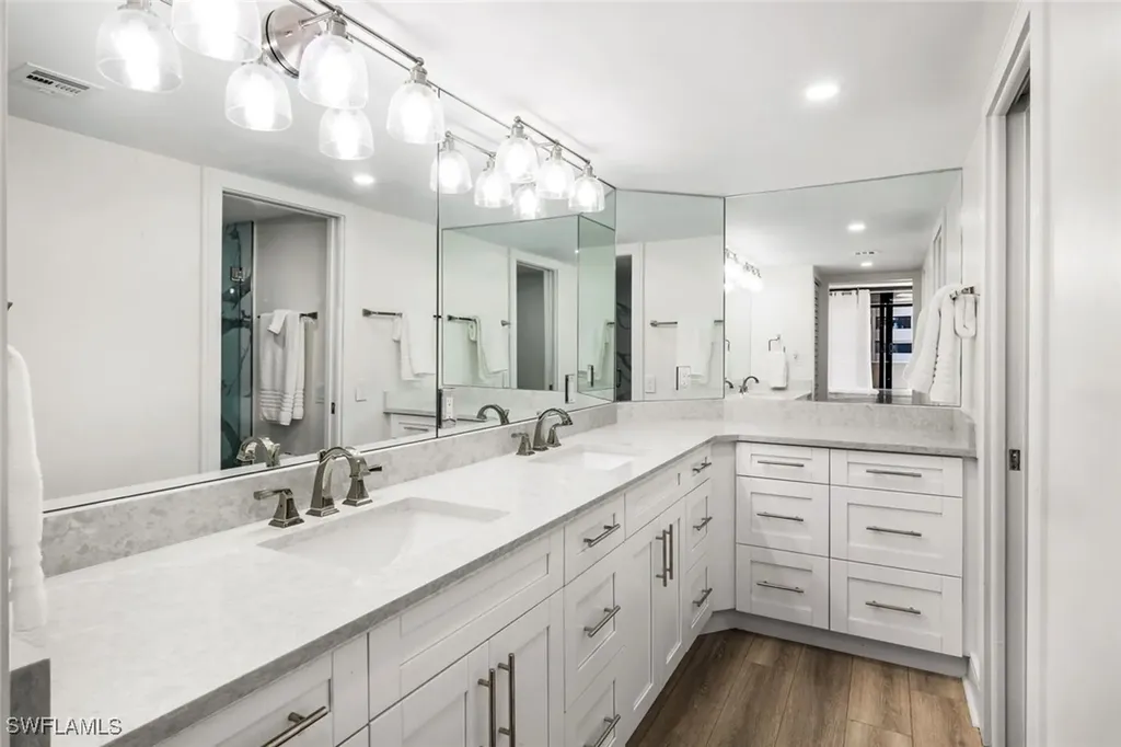 4005 Gulf Shore Boulevard N Naples FL 34103