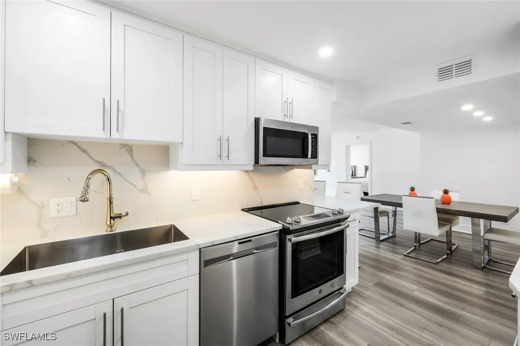 4005 Gulf Shore Boulevard N Naples FL 34103