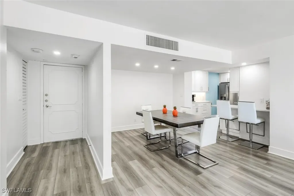4005 Gulf Shore Boulevard N Naples FL 34103