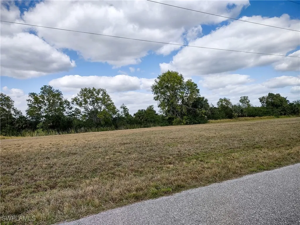 2105 NE 27th Street Cape Coral FL 33909