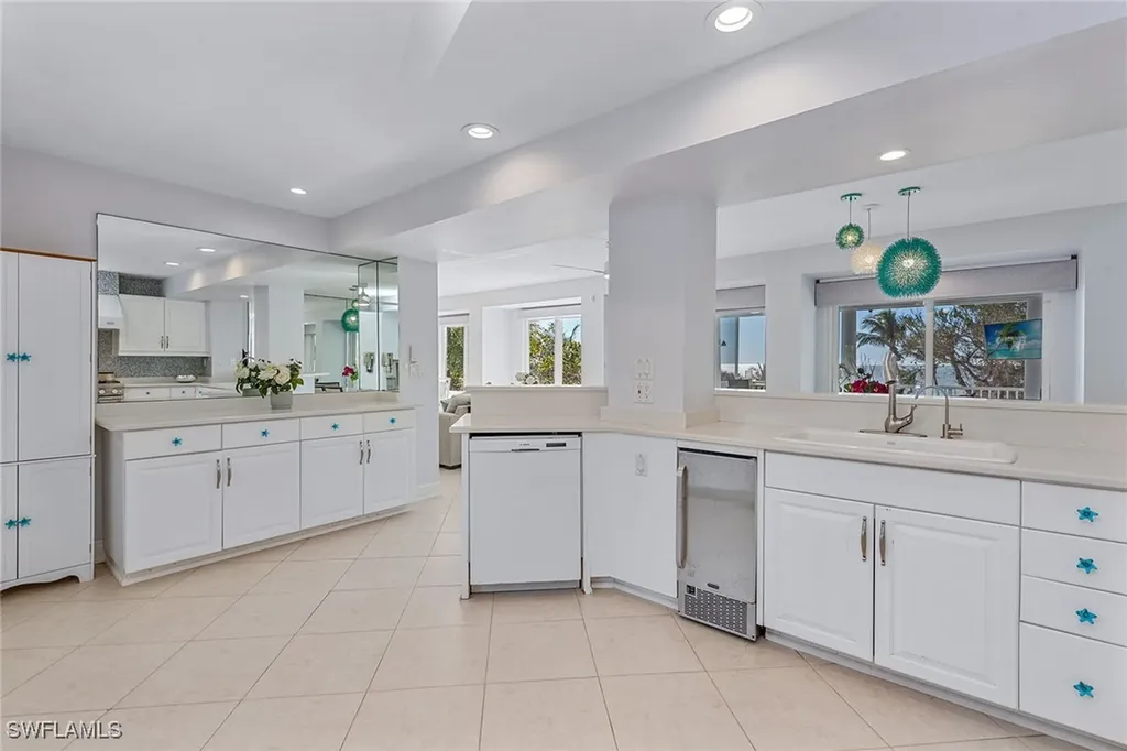 10455 Keewaydin Naples FL 34113