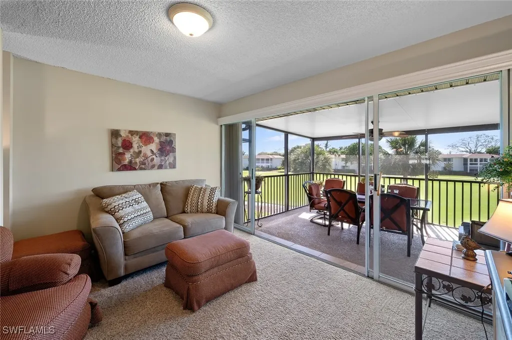 185 Penny Lane Naples FL 34112