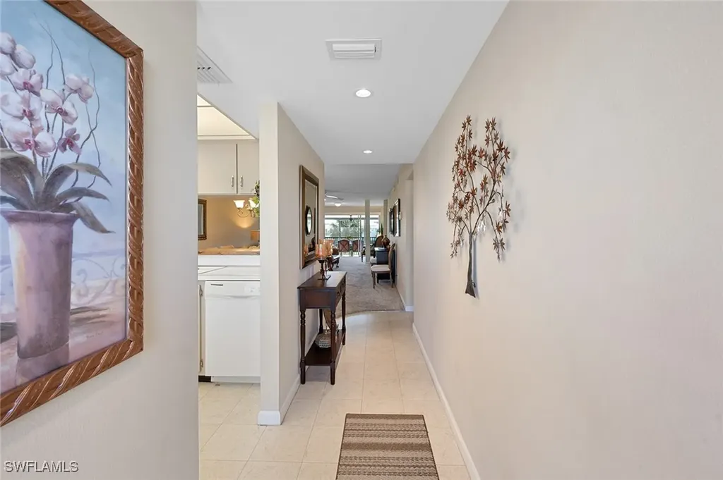 185 Penny Lane Naples FL 34112