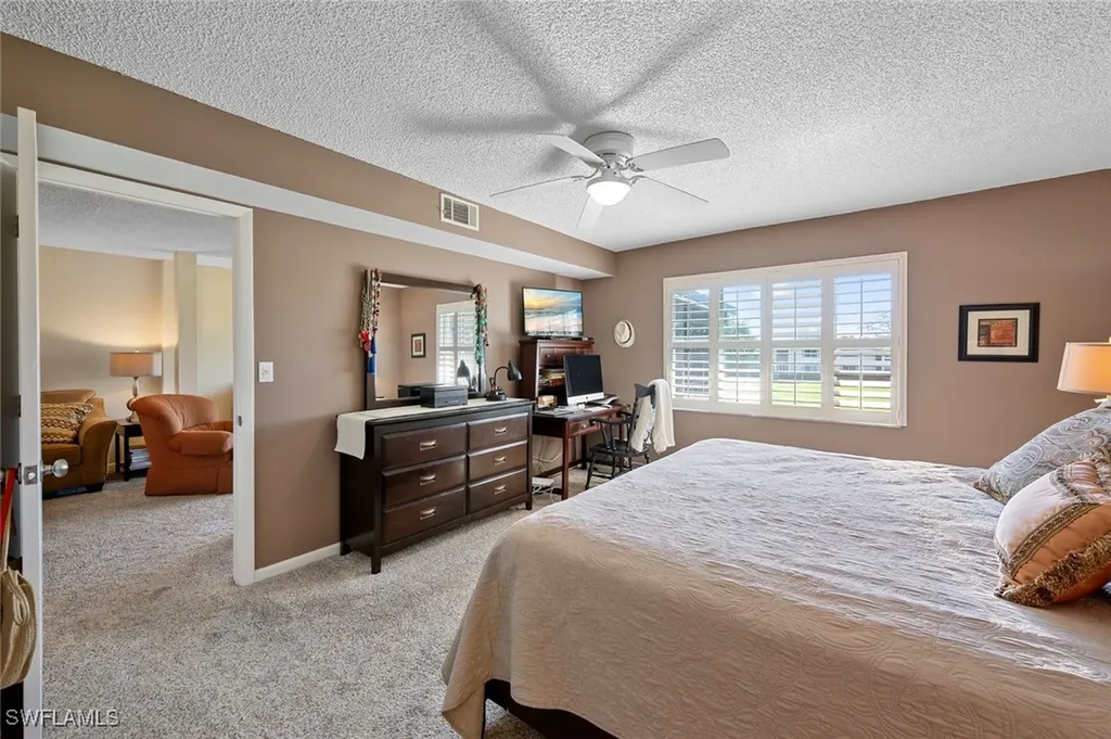 185 Penny Lane Naples FL 34112