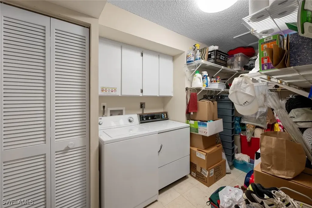 185 Penny Lane Naples FL 34112
