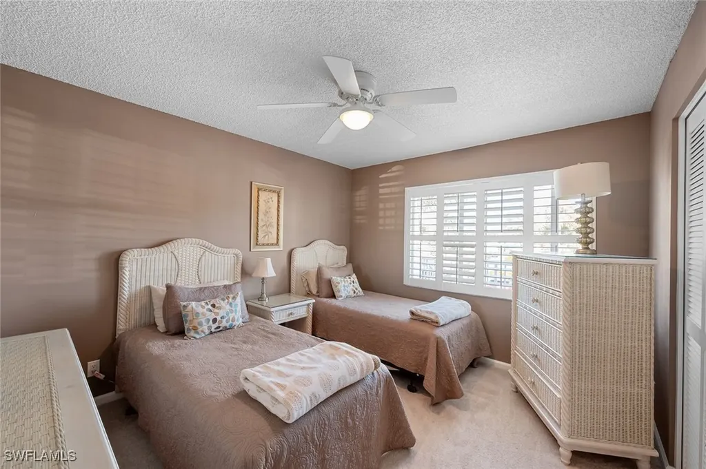 185 Penny Lane Naples FL 34112