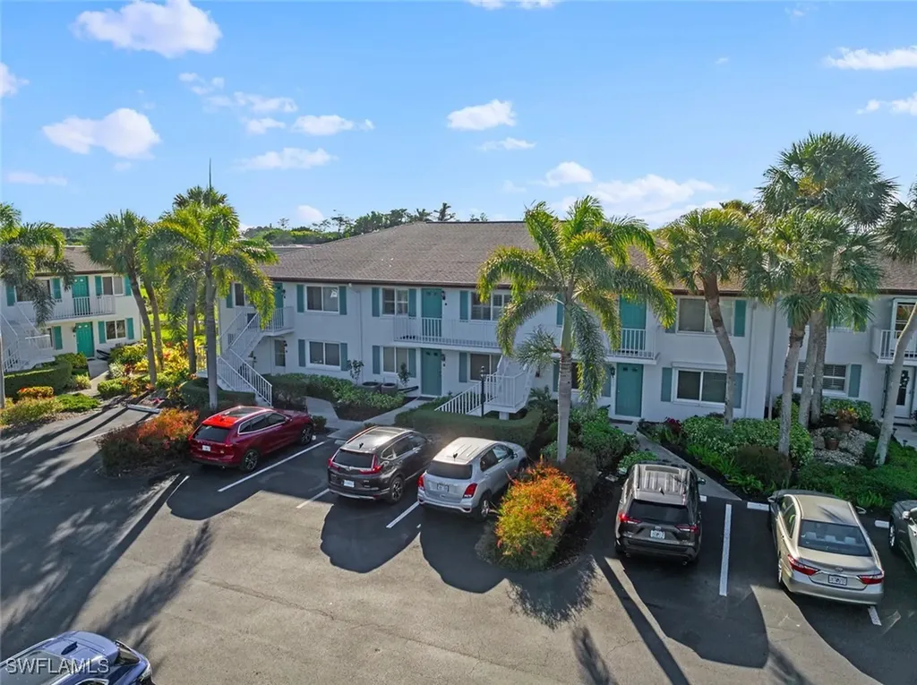 185 Penny Lane Naples FL 34112