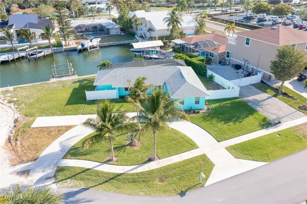 1131 Fern Court Marco Island FL 34145