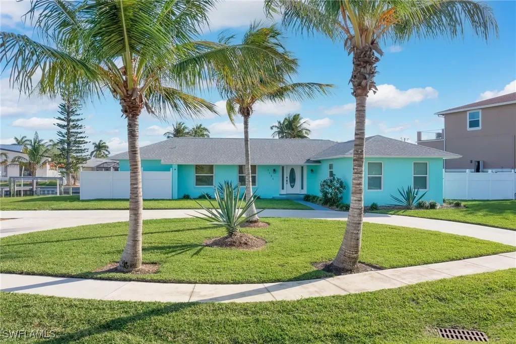 1131 Fern Court Marco Island FL 34145