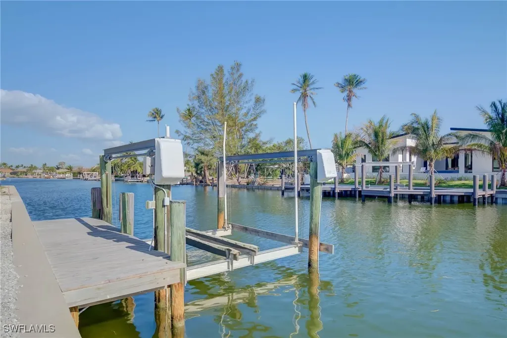 1131 Fern Court Marco Island FL 34145