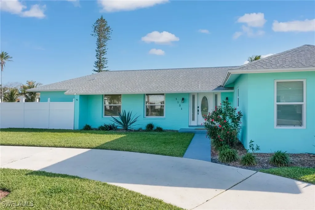 1131 Fern Court Marco Island FL 34145