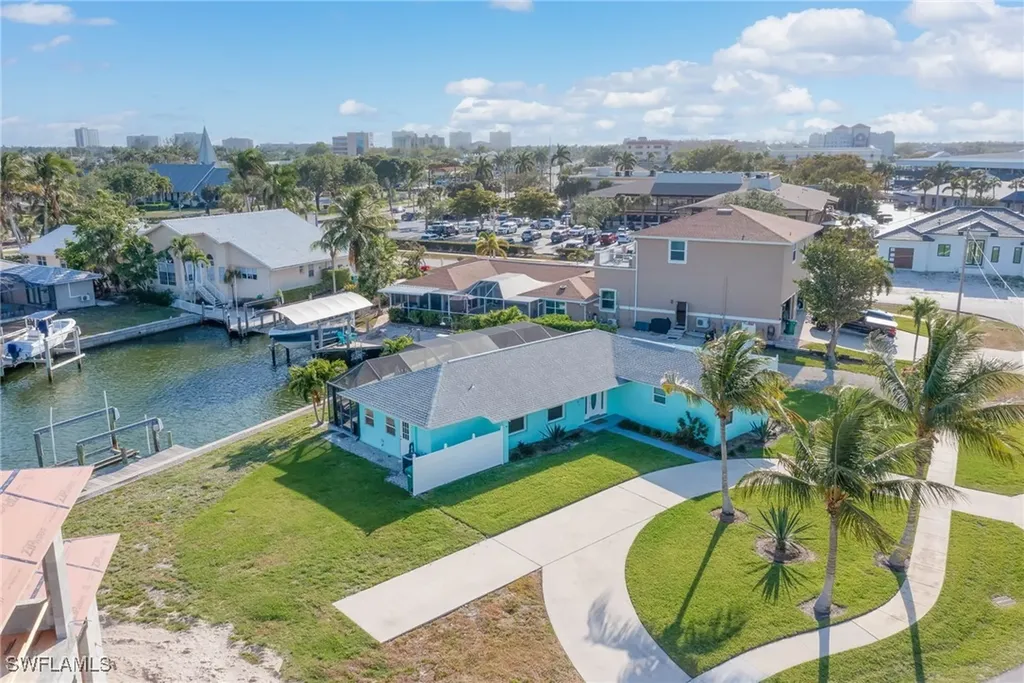 1131 Fern Court Marco Island FL 34145