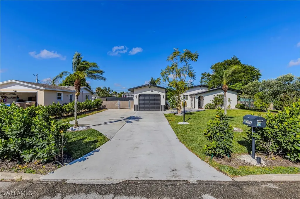 106 Starview Avenue Lehigh Acres FL 33936